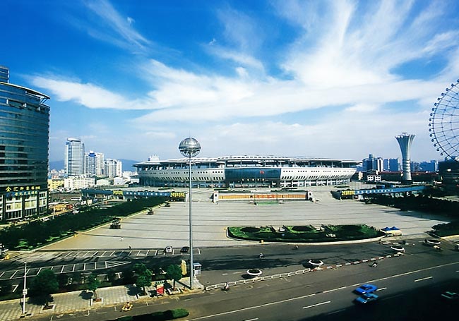 新世紀體育中心北廣場